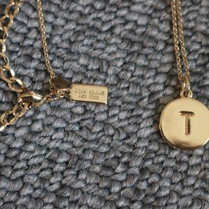 kate spade "T" initial pendant